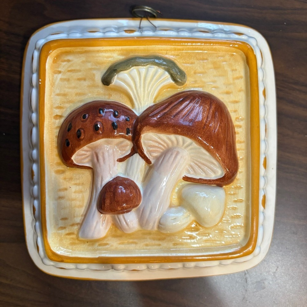 Vtg 60s 70s Ceramic Mushroom Wall Hanging Decor MCM Himark Wall Decor Yellow - Picture 1 of 9